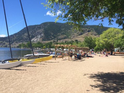 The small beach at Skaha Lake, just opposite our motel